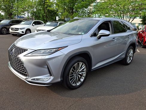 Used 2022 Lexus RX 450hL Luxury w/ Cold Area Package (CT) AWD/4WD image 3