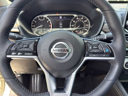 Used 2019 Nissan Altima 2.5 SL FWD image 22