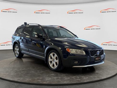 Used 2016 Volvo XC70 T5 Premier w/ Proximity Package image 5