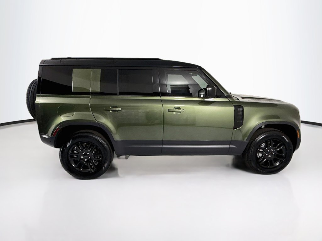 New 2026 Land Rover Defender 110 S AWD/4WD image 4