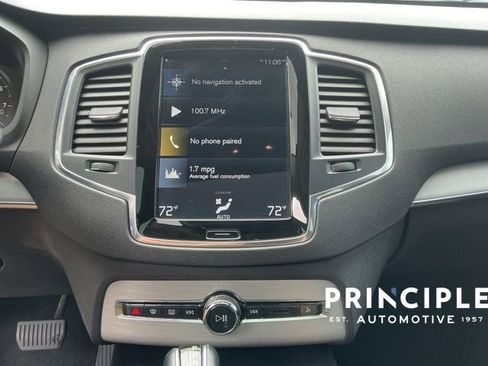 Used 2021 Volvo XC90 T5 Momentum w/ Protection Package Premier FWD image 16