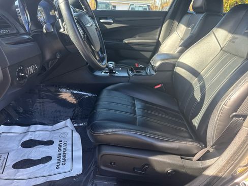 Used 2013 Chrysler 300 S w/ Luxury Group image 11