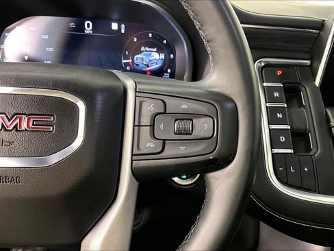 Used 2023 GMC Yukon XL SLT w/ SLT Luxury Package AWD/4WD image 23