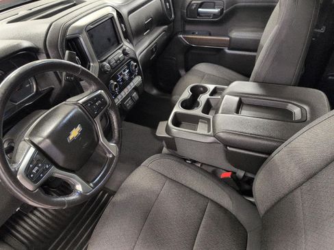 Used 2021 Chevrolet Silverado 1500 LT AWD/4WD image 9