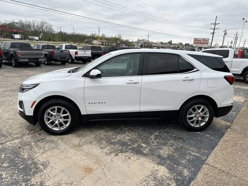Used 2023 Chevrolet Equinox LT w/ Driver Convenience Package AWD/4WD image 6