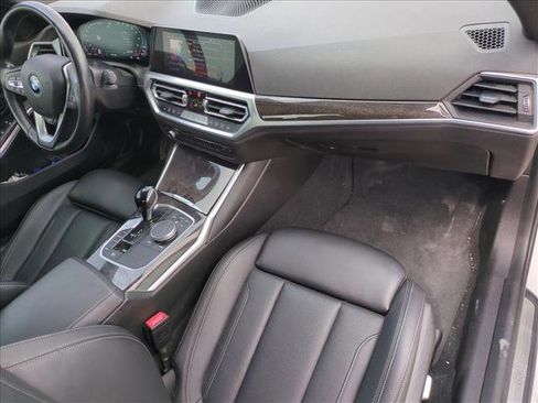 Used 2022 BMW 330i Sedan w/ Driving Assistance Package image 17