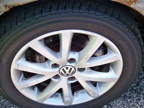 Used 2012 Volkswagen Jetta SE FWD image 30