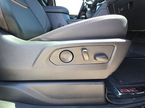 Used 2024 GMC Sierra 1500 AT4 w/ Technology Package AWD/4WD image 19