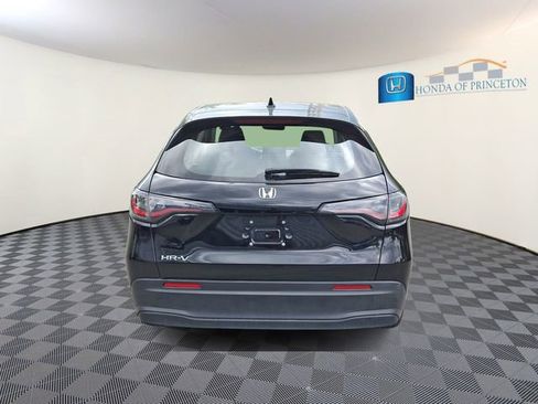 Certified 2024 Honda HR-V LX image 5