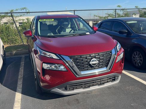 Used 2023 Nissan Rogue SV AWD/4WD image 5