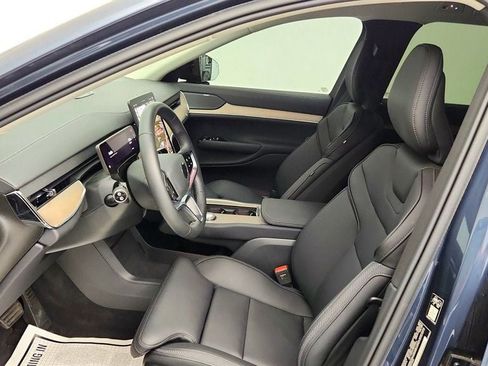 Used 2025 Volvo EX90 Plus AWD/4WD image 20