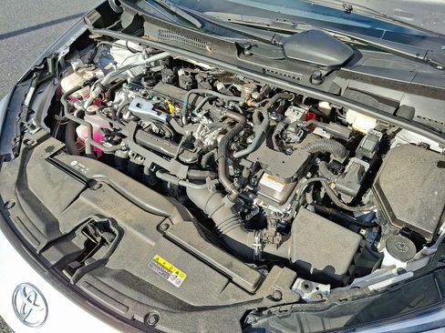 Used 2024 Toyota Prius LE image 14