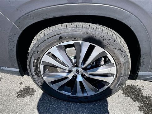 Used 2022 Subaru Ascent Limited AWD/4WD image 7