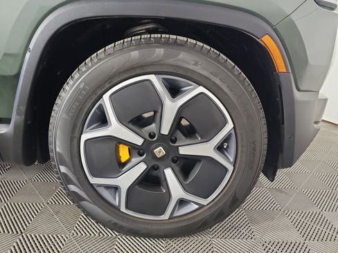 Used 2022 Rivian R1T Adventure image 12