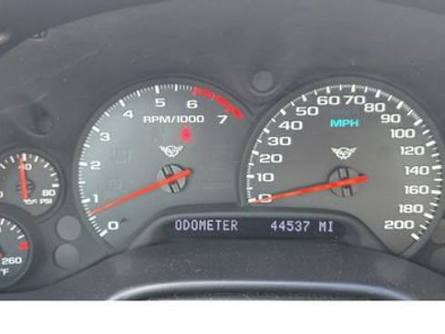 Used 2002 Chevrolet Corvette Convertible w/ Preferred Equipment Group2 RWD image 12