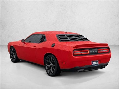 Used 2017 Dodge Challenger SXT w/ Cold Weather Group image 7