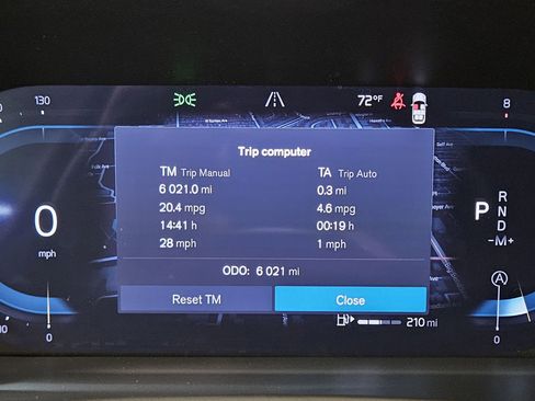 Certified 2025 Volvo XC90 B6 Plus w/ Protection Package Premier image 9