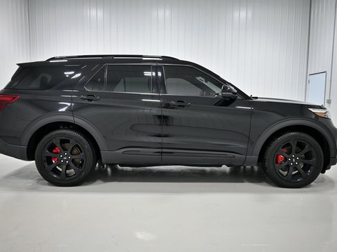 Used 2020 Ford Explorer ST w/ ST Street Pack AWD/4WD image 41