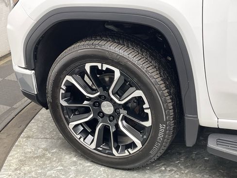 Certified 2025 GMC Sierra 1500 SLT w/ SLT Premium Package image 39