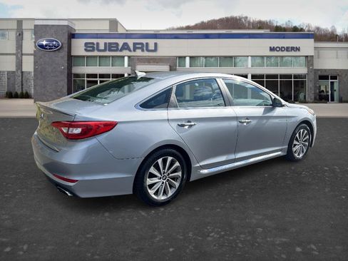 Used 2017 Hyundai Sonata Sport w/ Value Edition Package 02 FWD image 5
