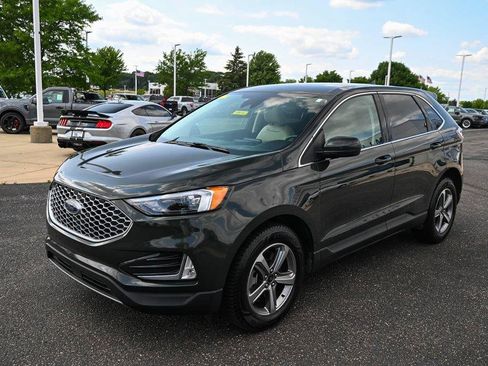 Certified 2023 Ford Edge SEL w/ Convenience Package AWD/4WD image 9