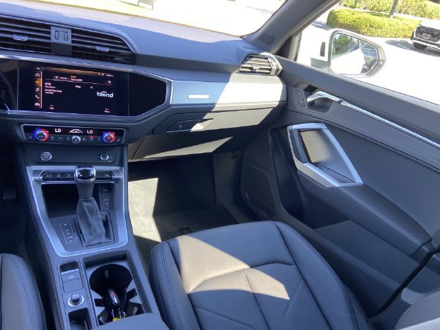 Used 2020 Audi Q3 2.0T Premium AWD/4WD image 16