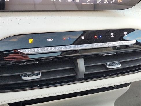 New 2026 Buick Enclave Avenir w/ Super Cruise Package image 21