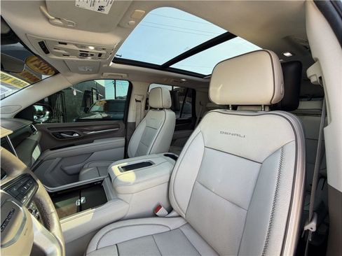 Used 2021 GMC Yukon Denali w/ Denali Premium Package AWD/4WD image 20