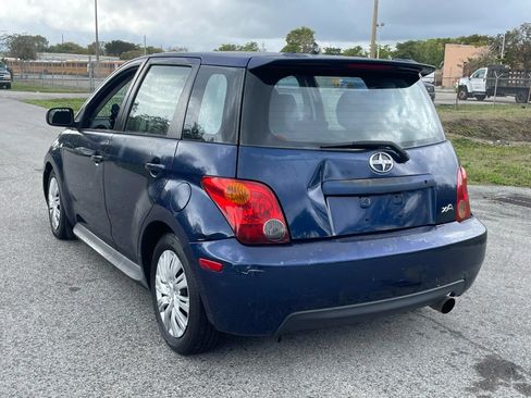 Used 2004 Scion xA FWD image 10