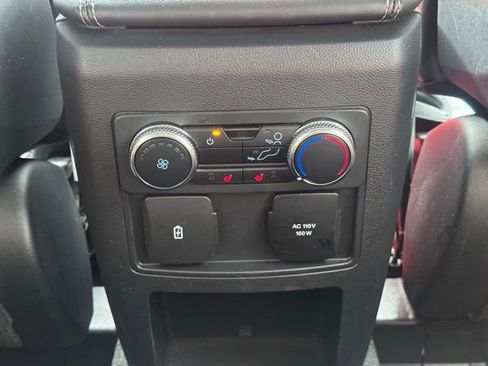 Used 2020 Ford Explorer Limited image 30