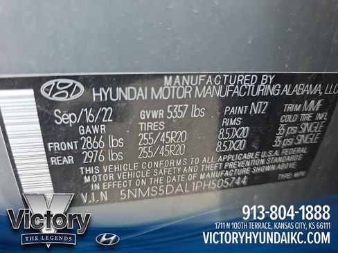 Used 2023 Hyundai Santa Fe Calligraphy AWD/4WD image 17