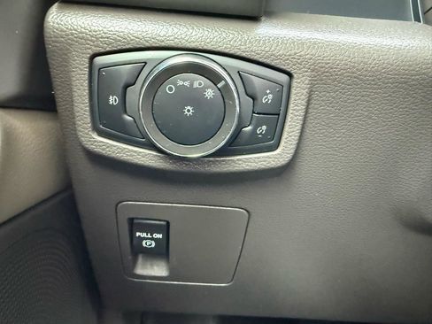 Used 2020 Ford Expedition Max XLT image 27