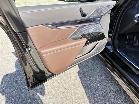 New 2026 BMW 760i xDrive w/ Executive Package AWD/4WD image 18