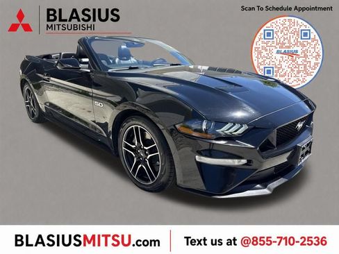 Used 2022 Ford Mustang GT Premium RWD image 1