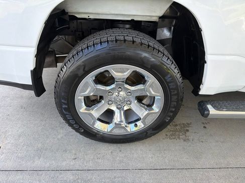 Used 2019 RAM 1500 Big Horn RWD image 24