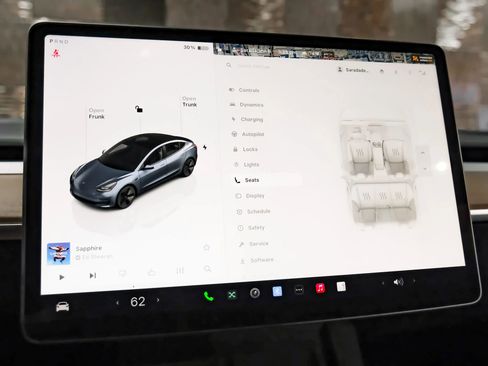 Used 2023 Tesla Model 3 Standard Range image 26