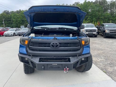 Used 2017 Toyota Tundra SR5 w/ SR5 Upgrade Package AWD/4WD image 27