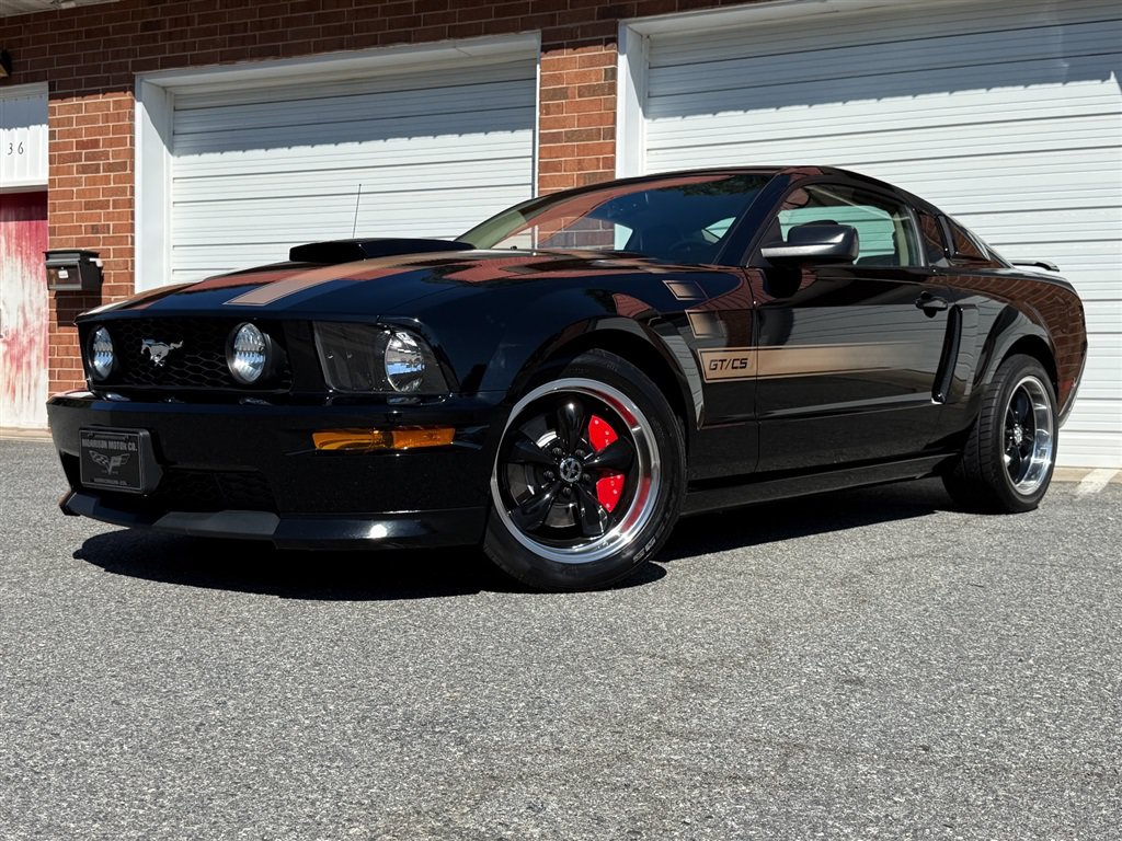 Used 2007 Ford Mustang GT RWD image 2