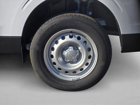 New 2026 Ford Maverick XL image 9