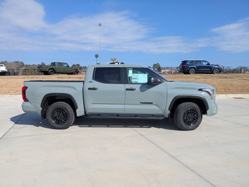 New 2026 Toyota Tundra SR5 image 9