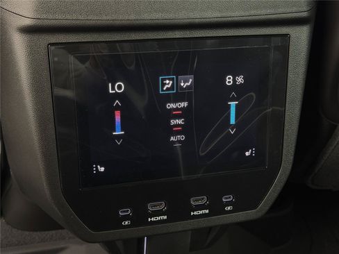 New 2026 GMC Yukon AT4 Ultimate AWD/4WD image 24