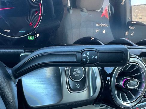 New 2026 Mercedes-Benz GLB 250 4MATIC image 37