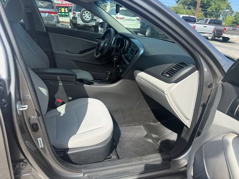Used 2014 Kia Optima LX FWD image 13