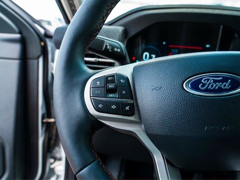 New 2026 Ford Explorer Active RWD image 15