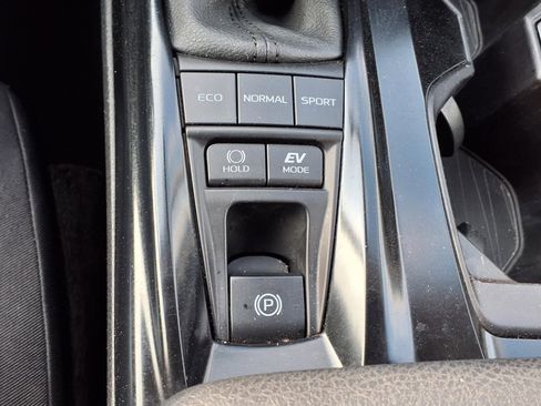 Certified 2025 Toyota Camry LE image 14