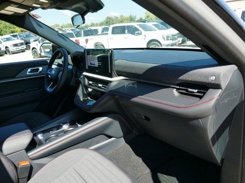 New 2025 Ford Explorer ST-Line w/ ST-Line Street Pack image 11