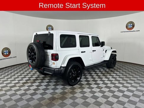 Used 2023 Jeep Wrangler Unlimited Sahara w/ Cold Weather Group AWD/4WD image 16