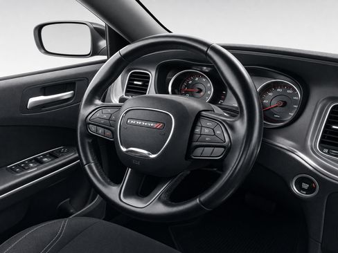Used 2023 Dodge Charger SXT RWD image 15