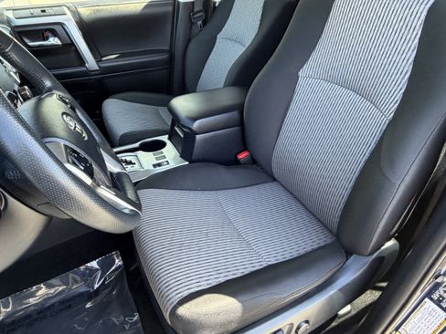 Certified 2024 Toyota 4Runner SR5 AWD/4WD image 27