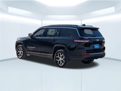 New 2025 Jeep Grand Cherokee L Limited w/ Luxury Tech Group II RWD image 4